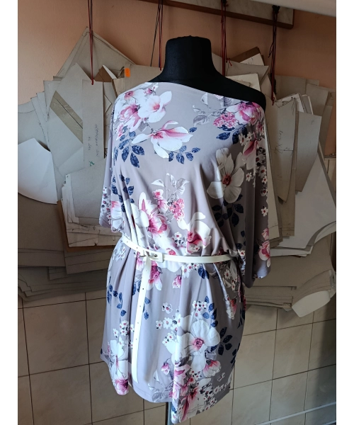 Luźna Sukienka KIMONO białe Kwiaty magnolii 2XL/3XL